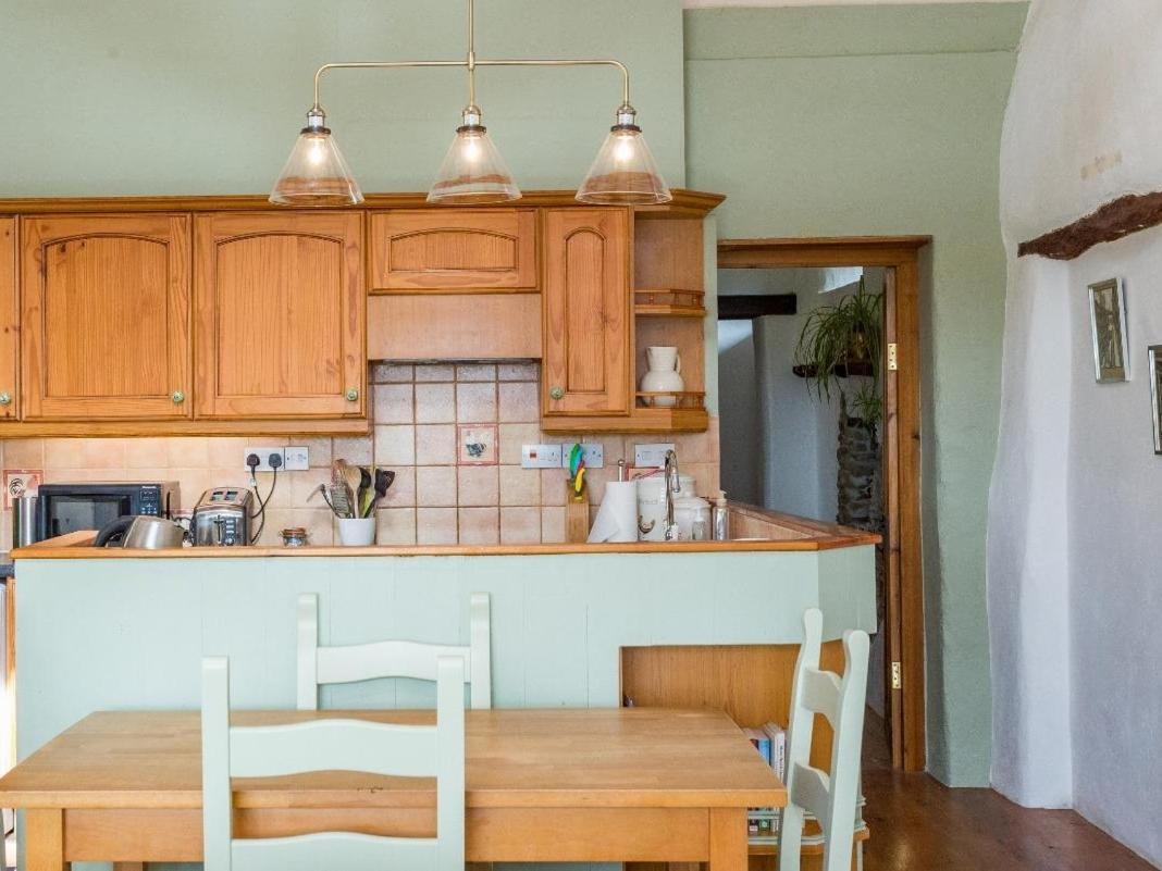 Billy'S Barn Villa Bradworthy Екстериор снимка